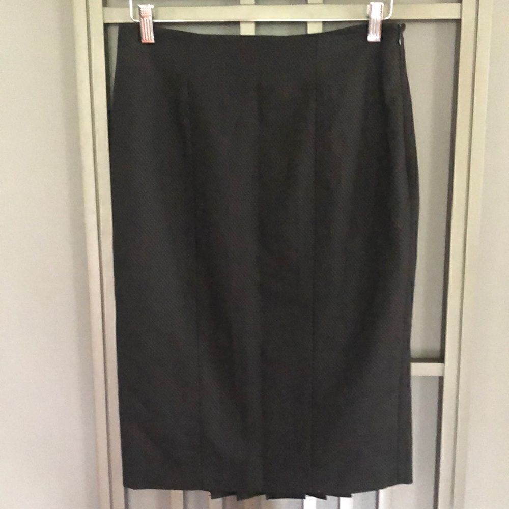 NWT BEBE Black textured pencil skirt